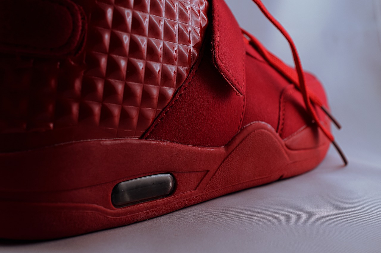 Nike最新款休閑鞋，時(shí)尚與舒適的完美融合