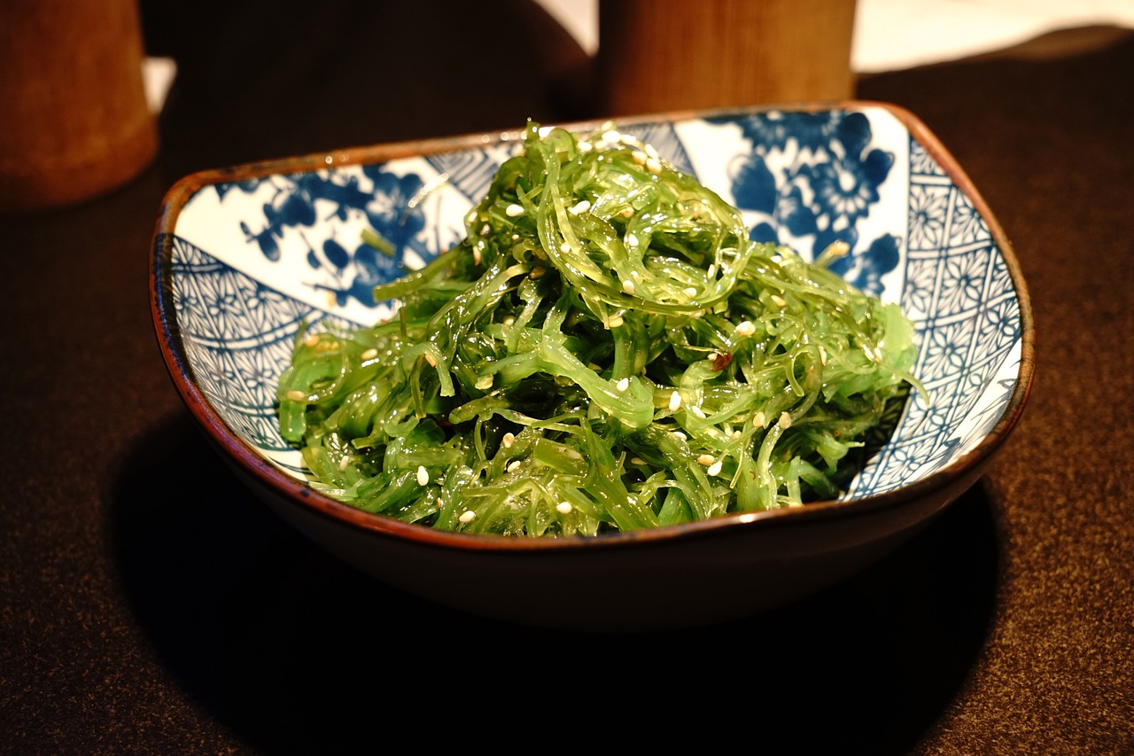 最新創(chuàng)意涼菜盤飾圖片，引領美食藝術新潮的靈感之源