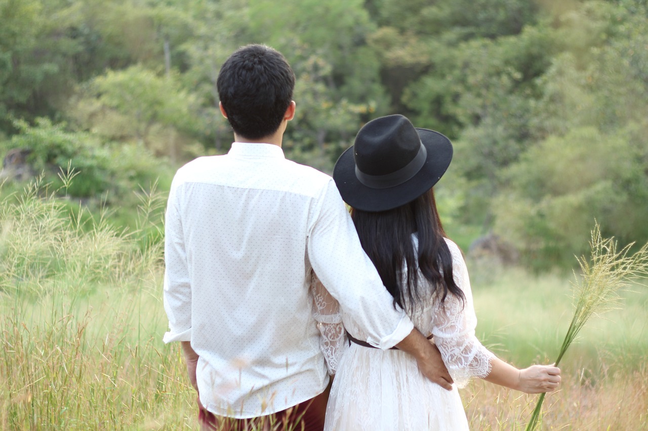 最新章節(jié)揭秘，我的23歲美女房東的故事